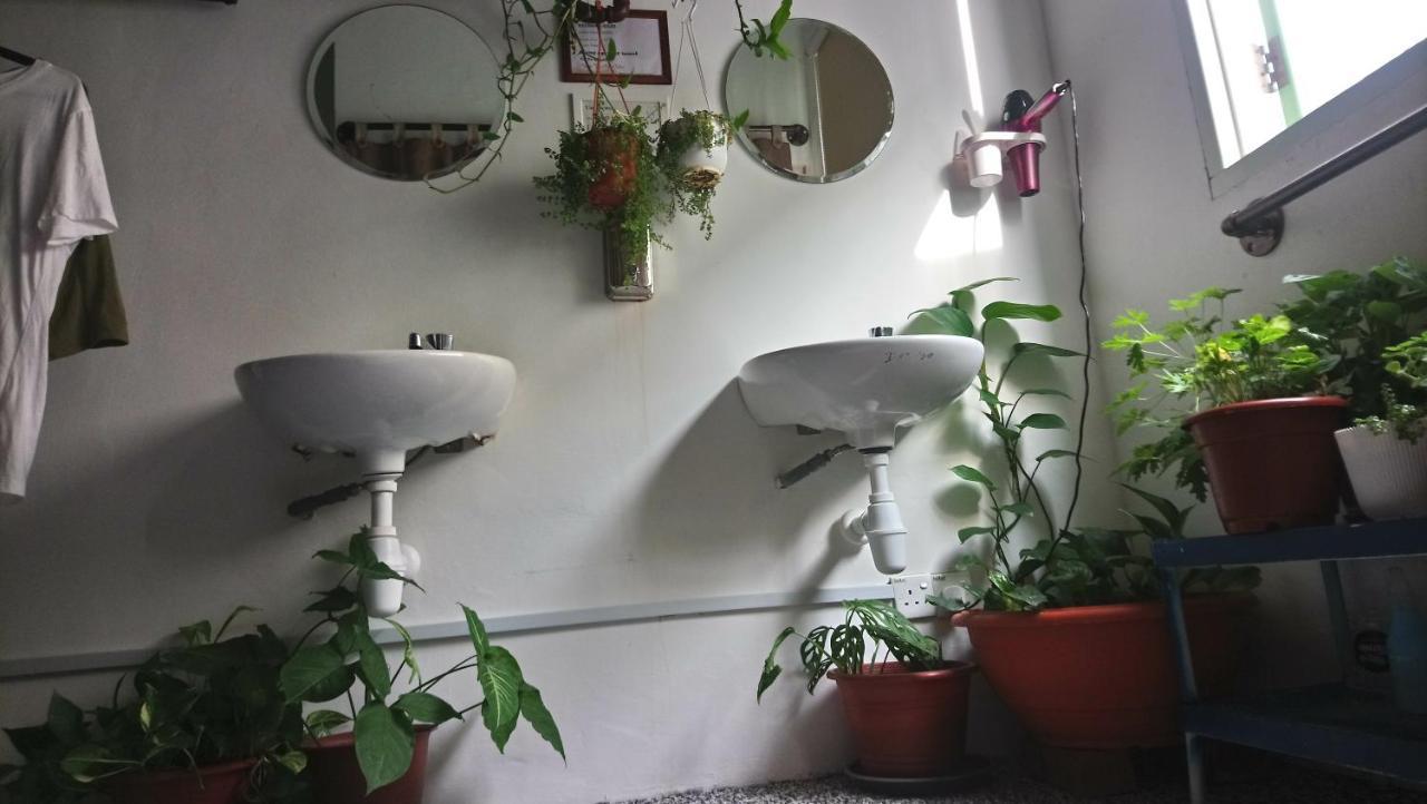 Stay With Me Capsules Hostel Malacca Esterno foto
